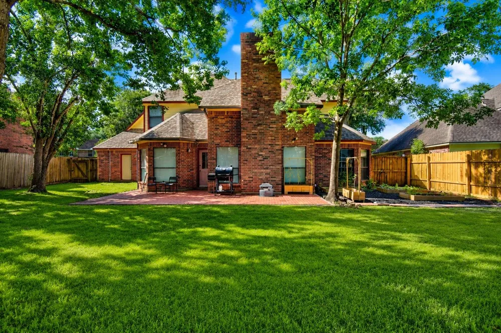 105 Thyme Trail Lake Jackson, TX 77566