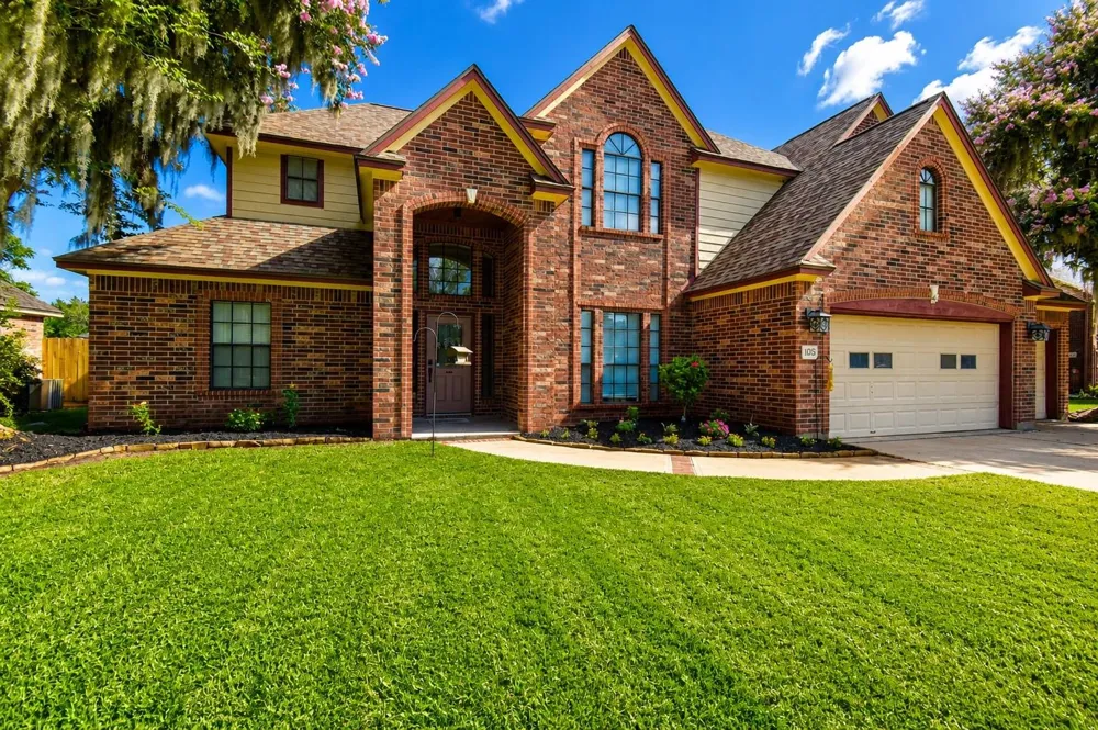 105 Thyme Trail Lake Jackson, TX 77566