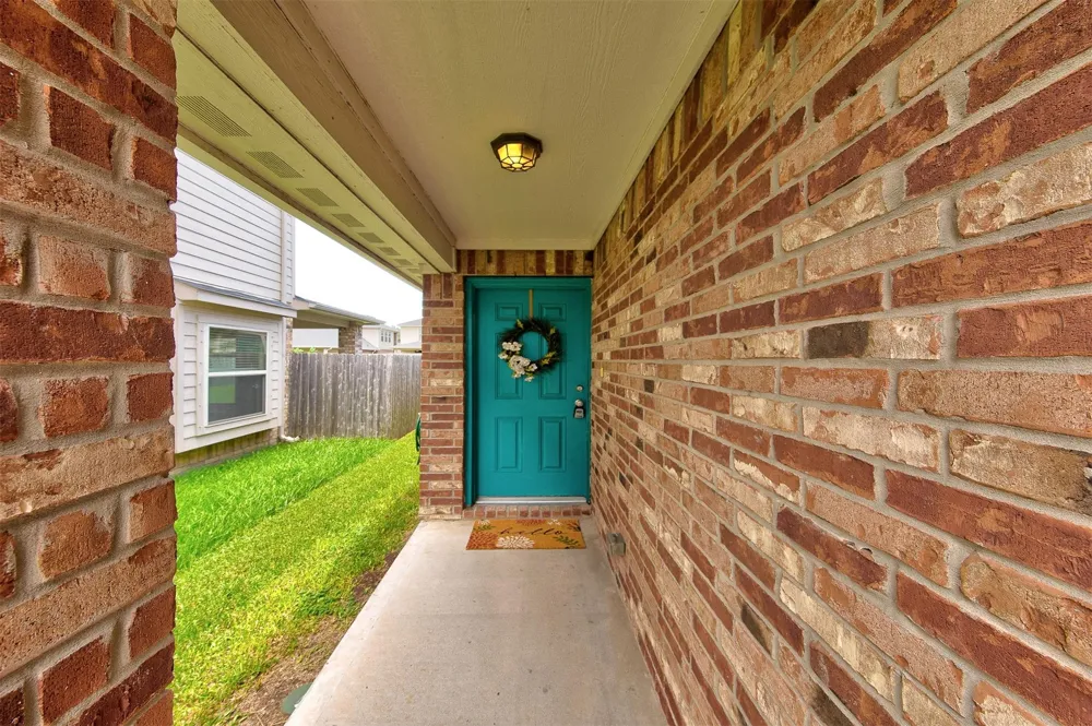 5227 Bay Lane Bacliff, TX 77518