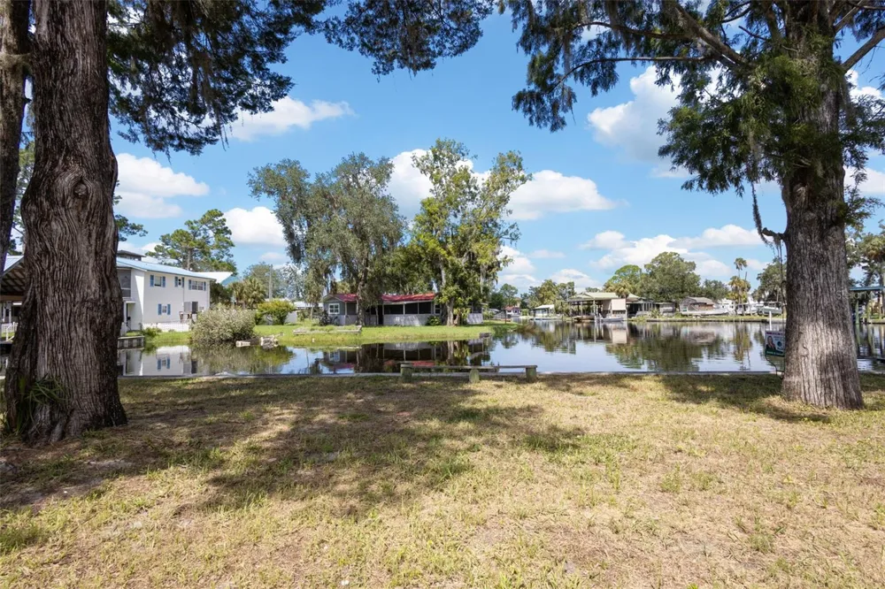306 SE 256 STREET Suwannee, FL 32692