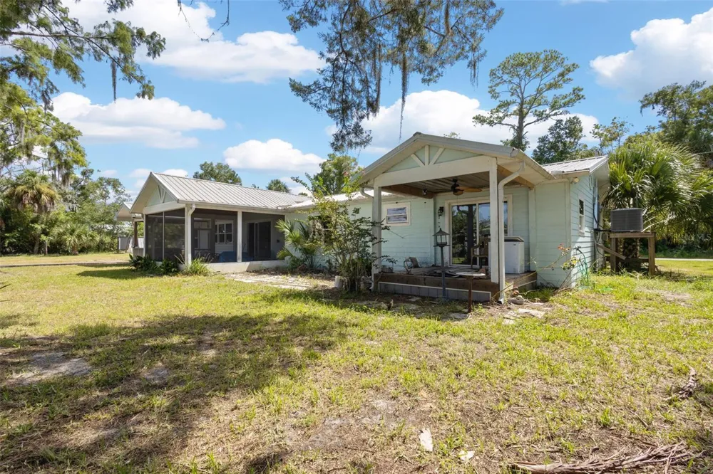 306 SE 256 STREET Suwannee, FL 32692