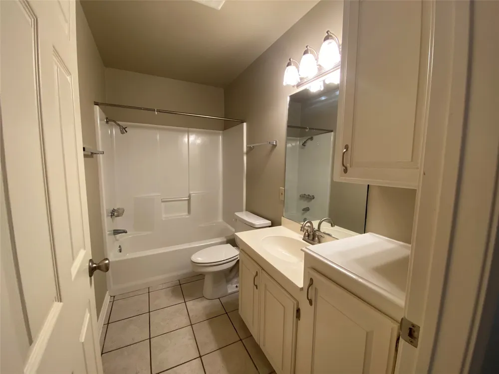 3241 Lexington Drive Tyler, TX 75701