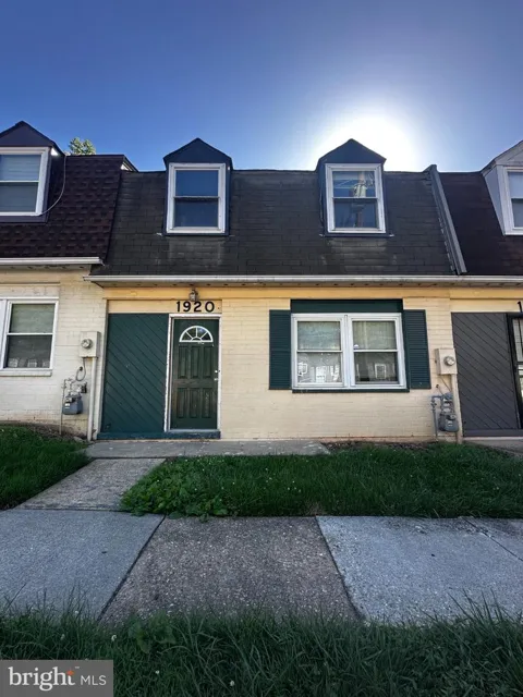 1920 DUTCH VILLAGE DRIVE #T-226