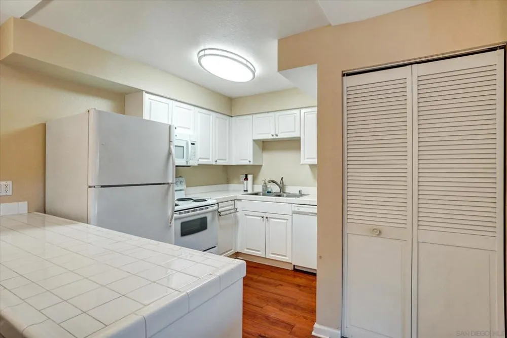 6955 Alvarado #61 San Diego, CA 92120