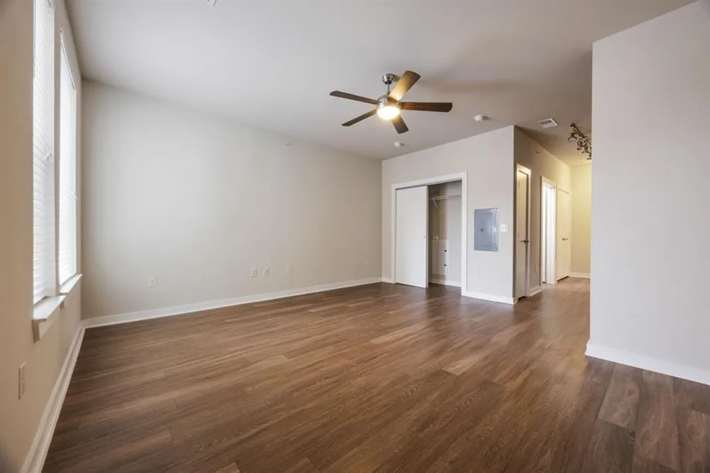 1900 Barton Springs Road #3013 Austin, TX 78704