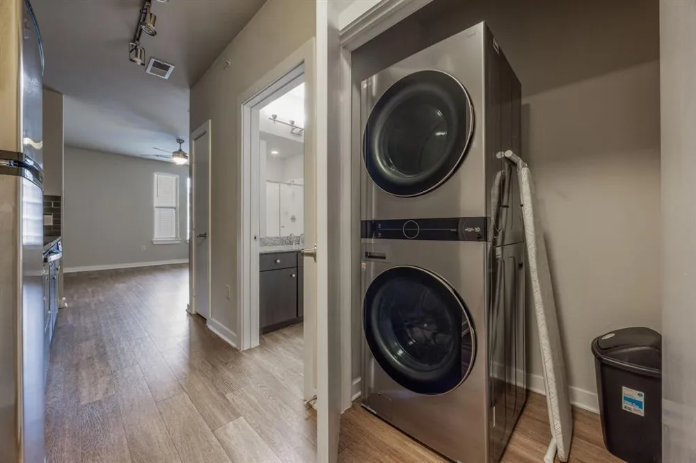 1900 Barton Springs Road #3013 Austin, TX 78704