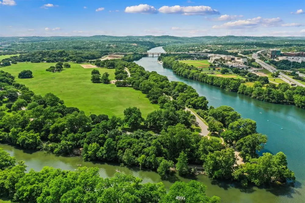 1900 Barton Springs Road #3013 Austin, TX 78704