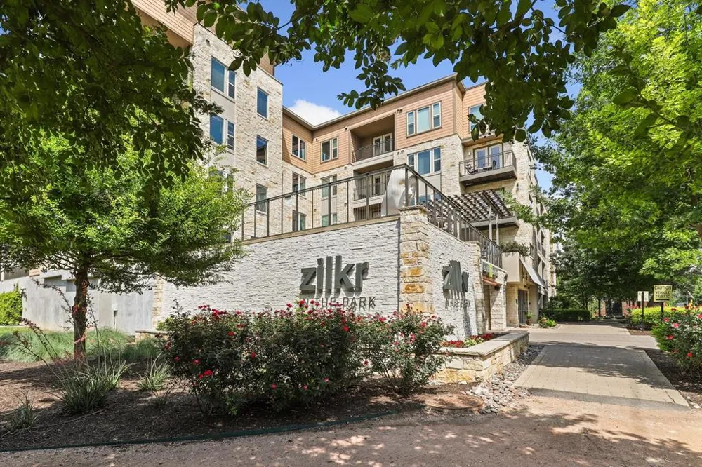 1900 Barton Springs Road #3013 Austin, TX 78704