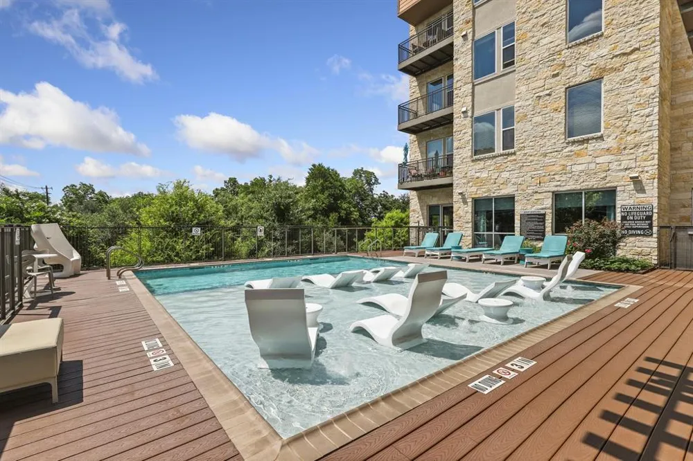 1900 Barton Springs Road #3013 Austin, TX 78704