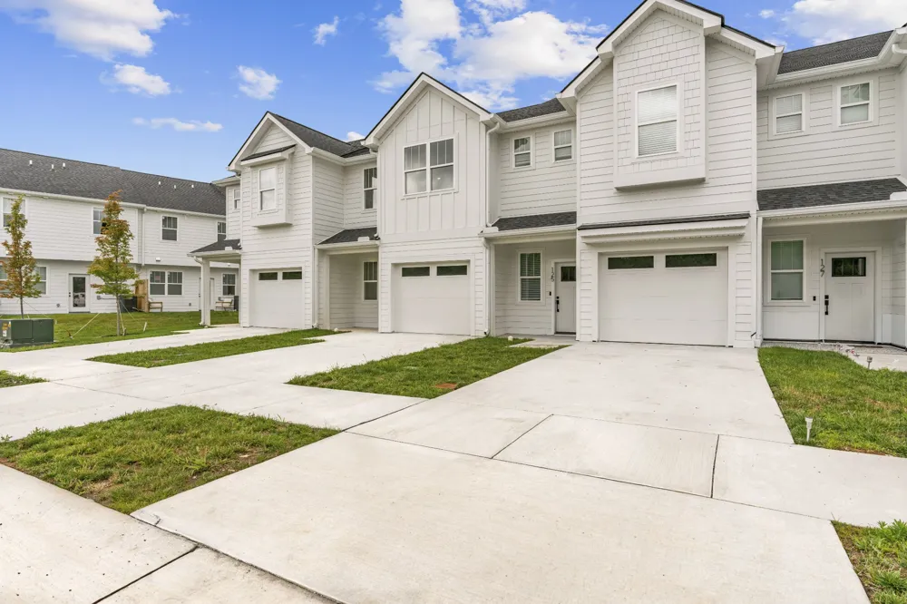 172 High Park Cir #172 Lebanon, TN 37090