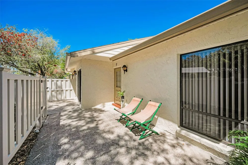1333 SHADY PINE WAY #F Tarpon Springs, FL 34688