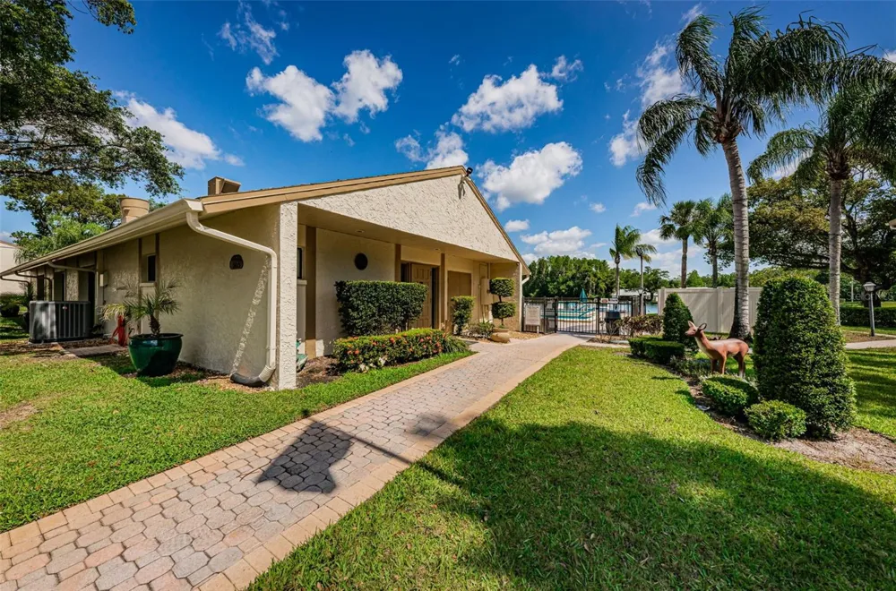1333 SHADY PINE WAY #F Tarpon Springs, FL 34688