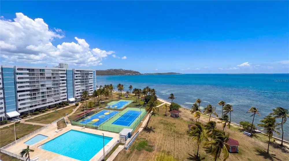 Torre 1 ISLETA MARINA #10-R Fajardo, PR 00738