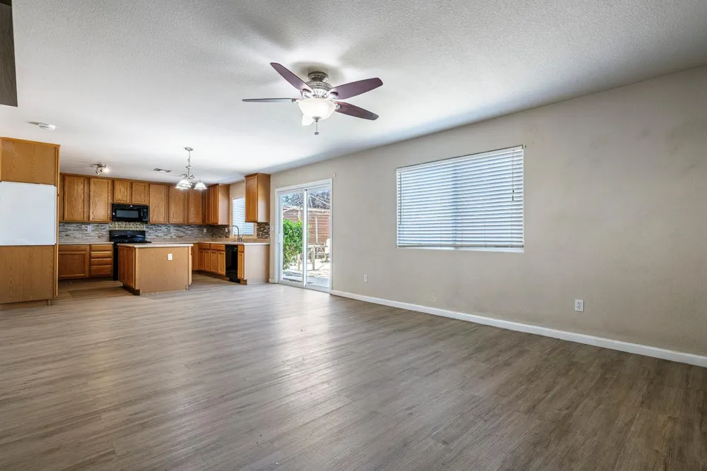 648 11th Street Sanger, CA 93657