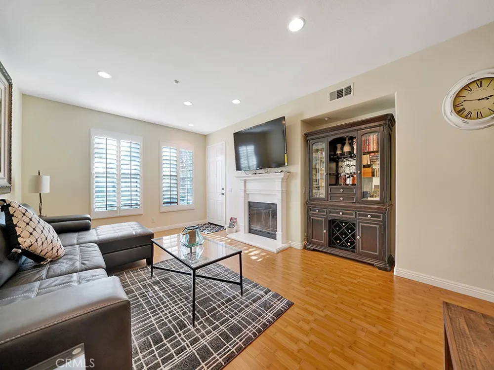 95 Duet Irvine, CA 92603