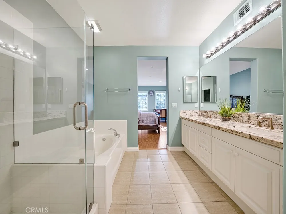 95 Duet Irvine, CA 92603