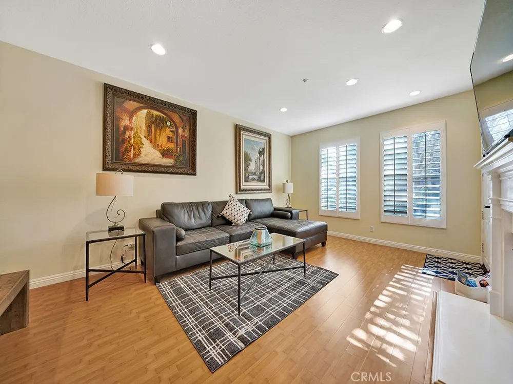 95 Duet Irvine, CA 92603