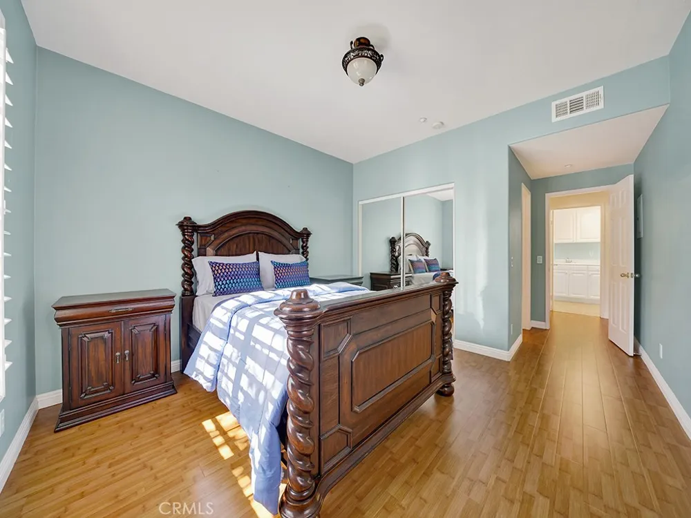 95 Duet Irvine, CA 92603