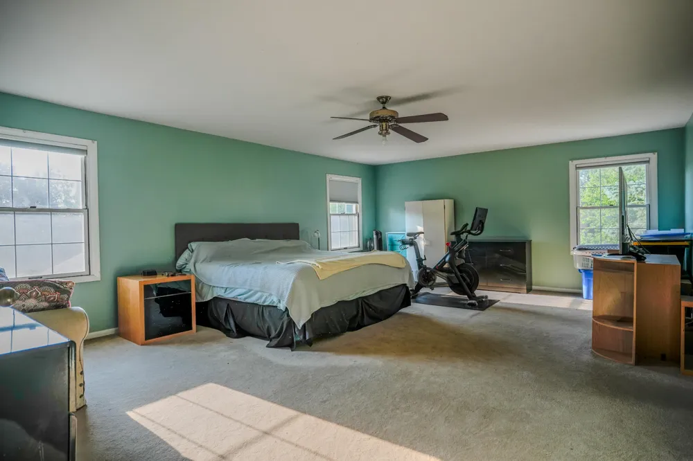 2411 Weathervane Road West Bloomfield, MI 48324