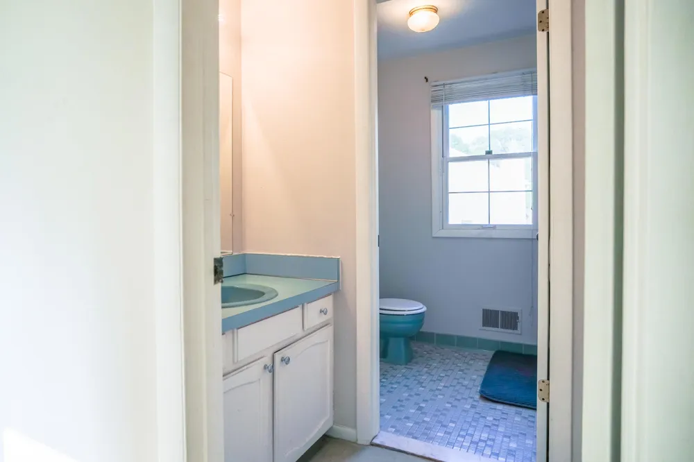 2411 Weathervane Road West Bloomfield, MI 48324
