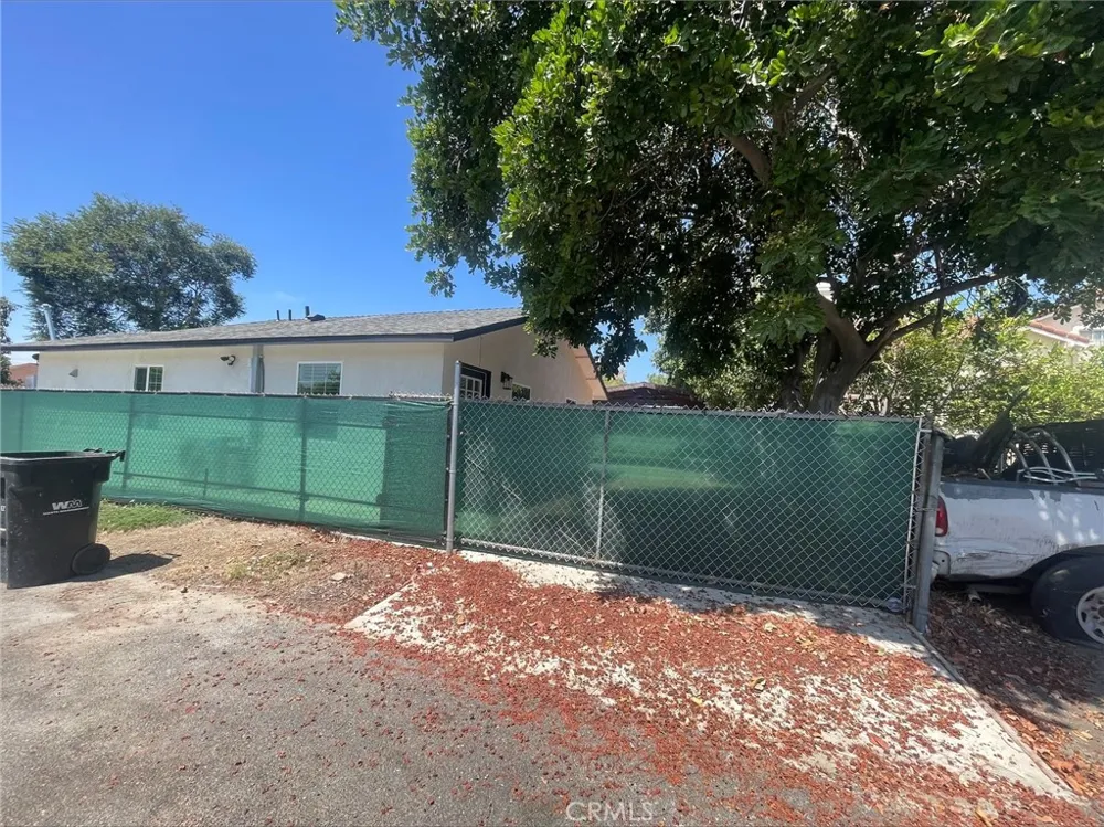 4532 Walnut Baldwin Park, CA 91706
