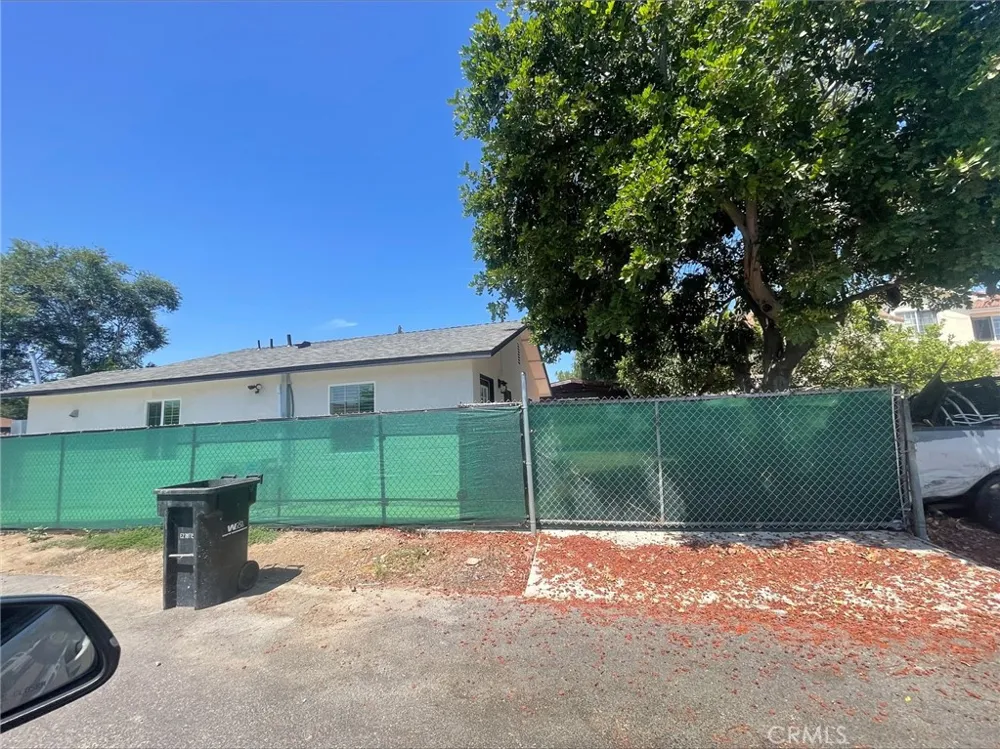 4532 Walnut Baldwin Park, CA 91706