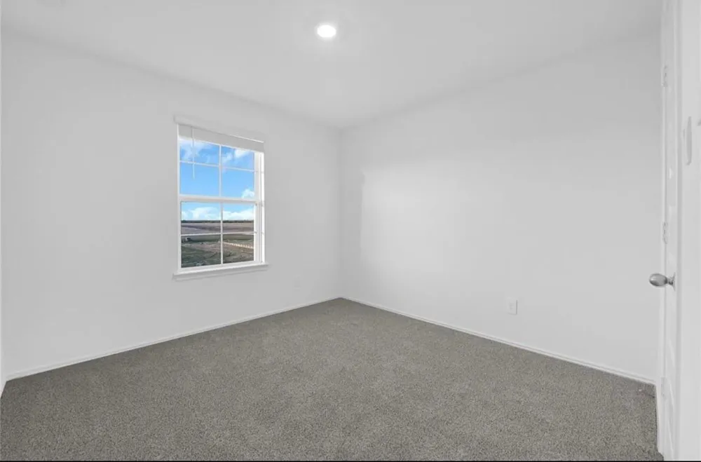 2028 Woodlark Way Sealy, TX 77474