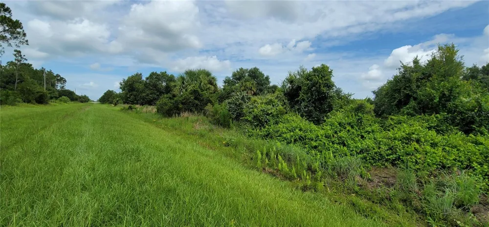 20366 NW 270TH STREET Okeechobee, FL 34972