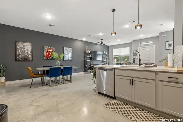 301 W 31ST ST #103 Unit 103 Bryan, TX 77803