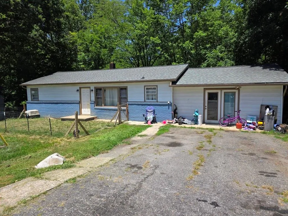 477 Hilltop Acres Street North Wilkesboro, NC 28659