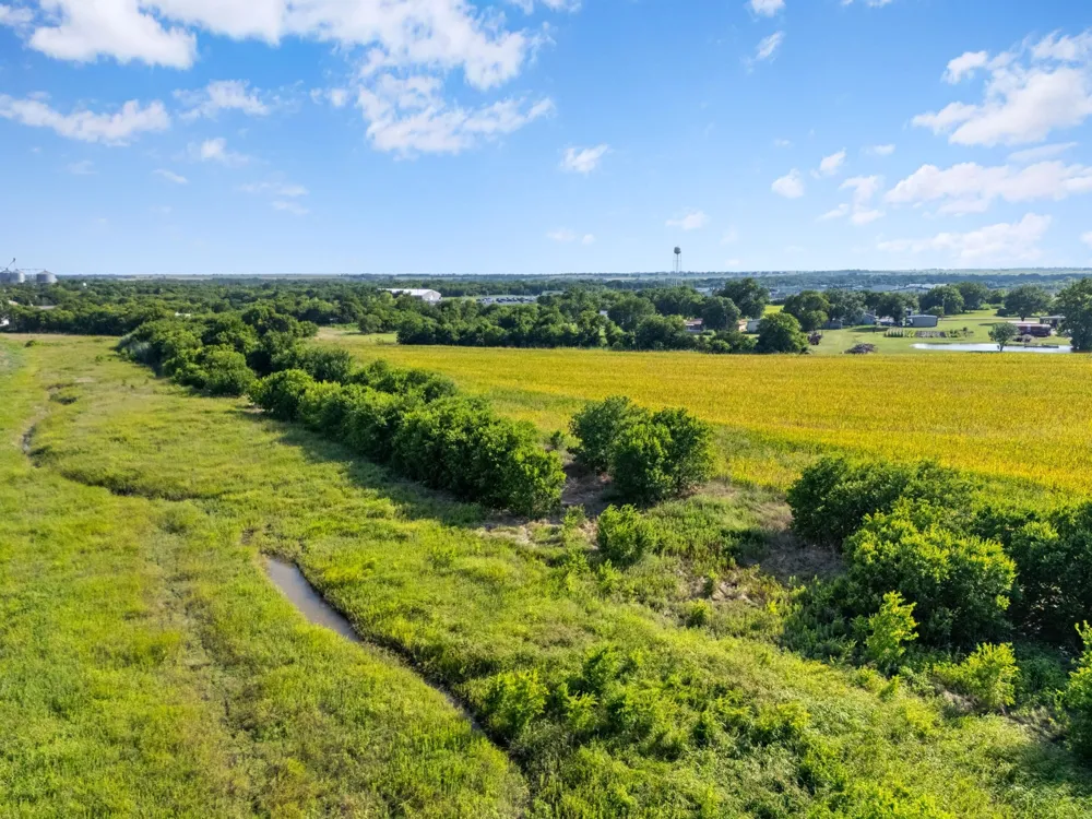 107 County Line Parkway Mart, TX 76664