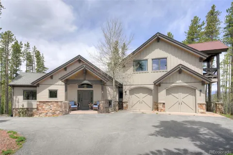 419 Silver Circle