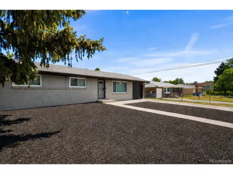 12445 E 6th Place