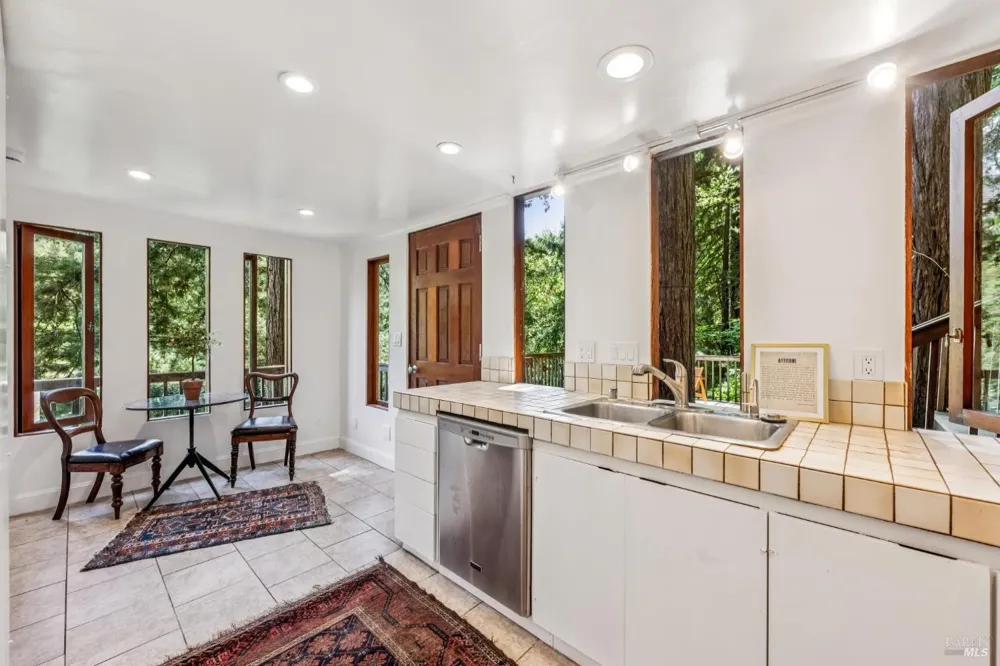 602 Ralston Avenue Mill Valley, CA 94941