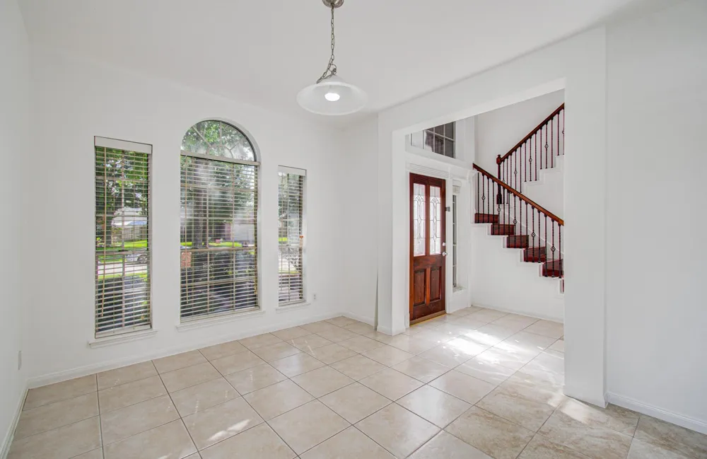 202 Willards Way Stafford, TX 77477