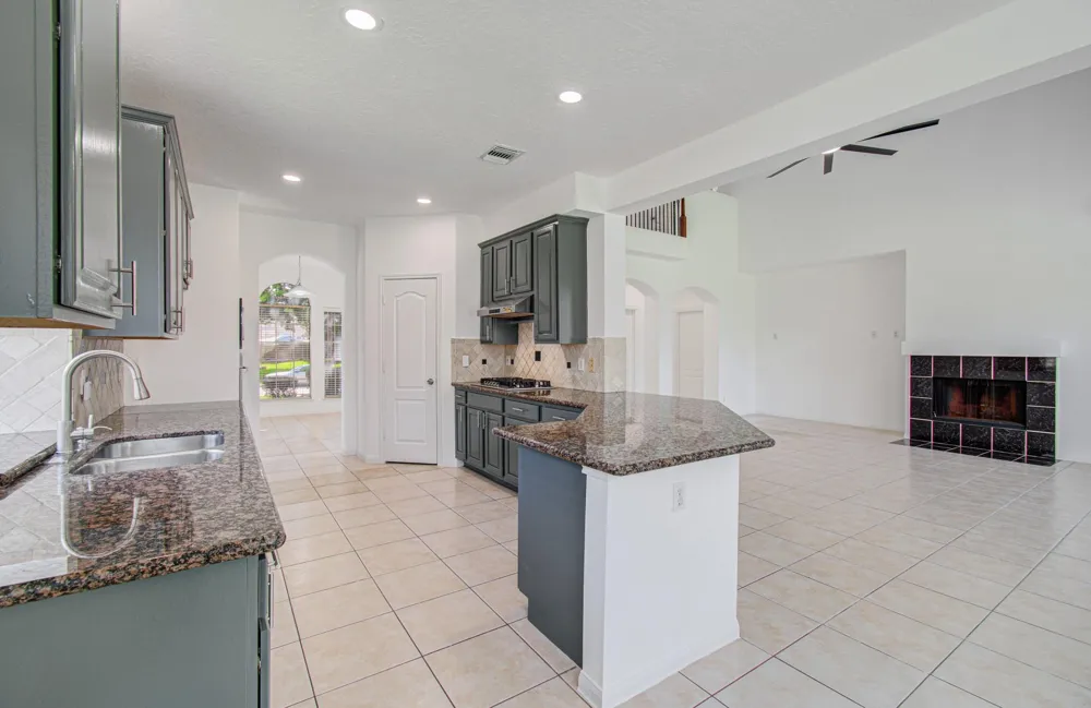 202 Willards Way Stafford, TX 77477