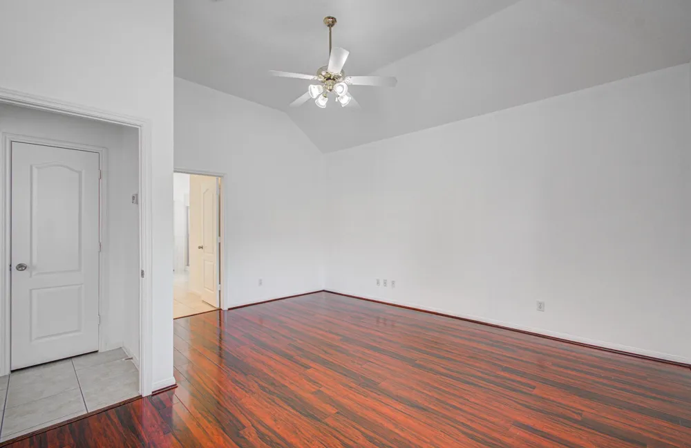202 Willards Way Stafford, TX 77477
