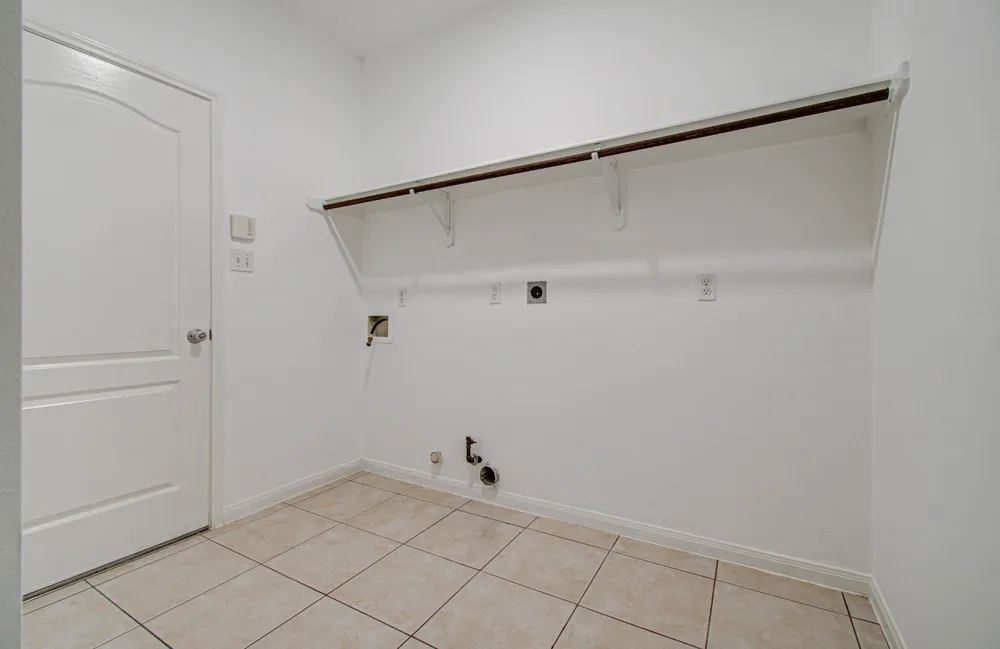 202 Willards Way Stafford, TX 77477