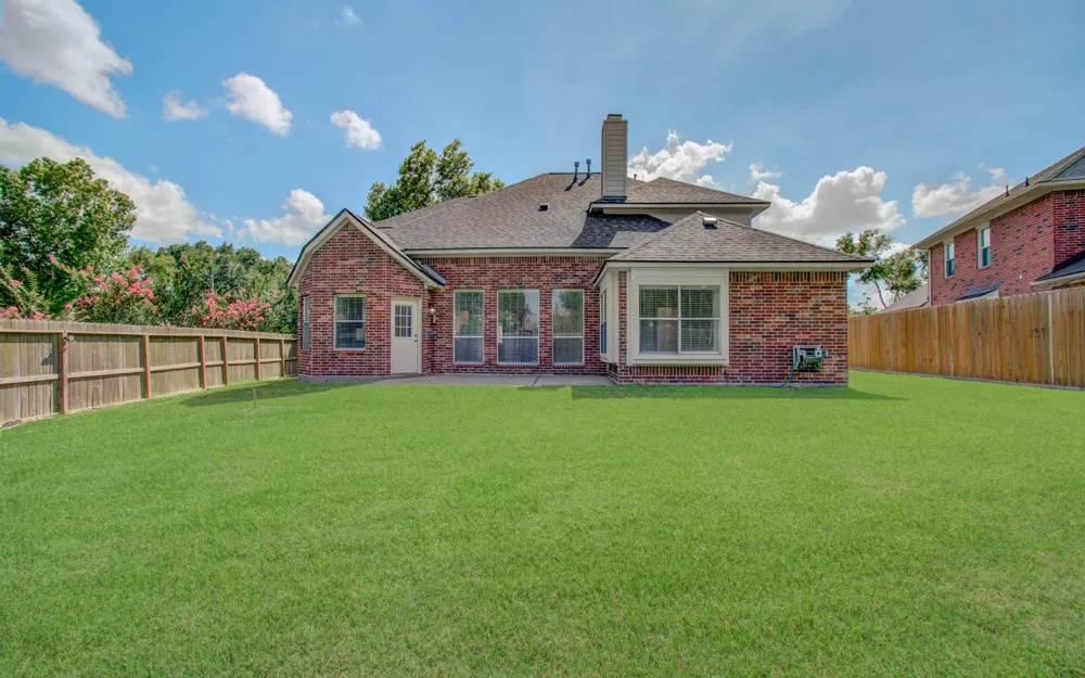 202 Willards Way Stafford, TX 77477