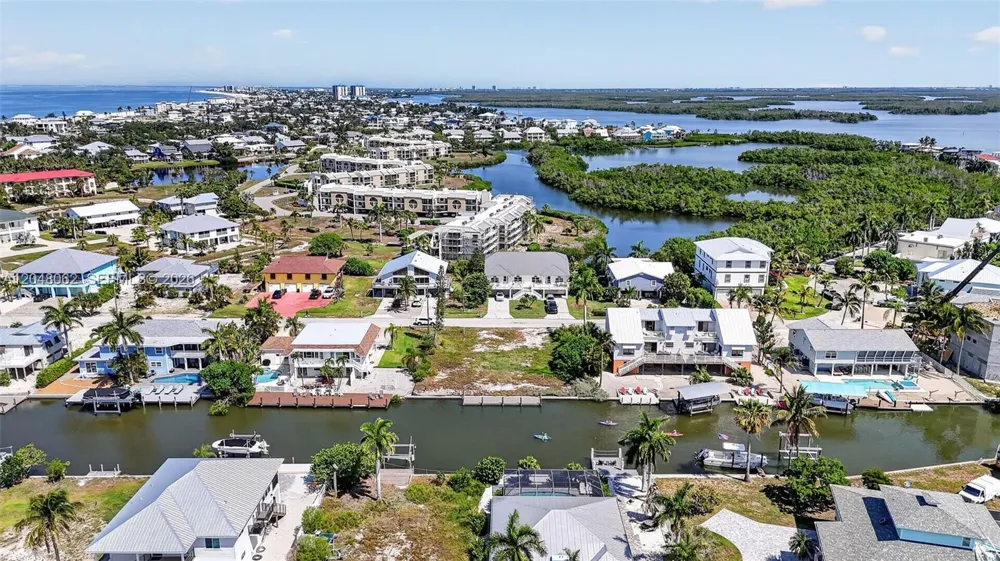 21571 Widgeon Ter Fort Myers, FL 33931