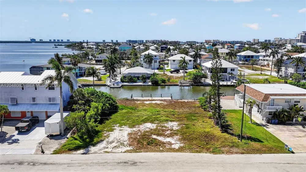 21571 Widgeon Ter Fort Myers, FL 33931