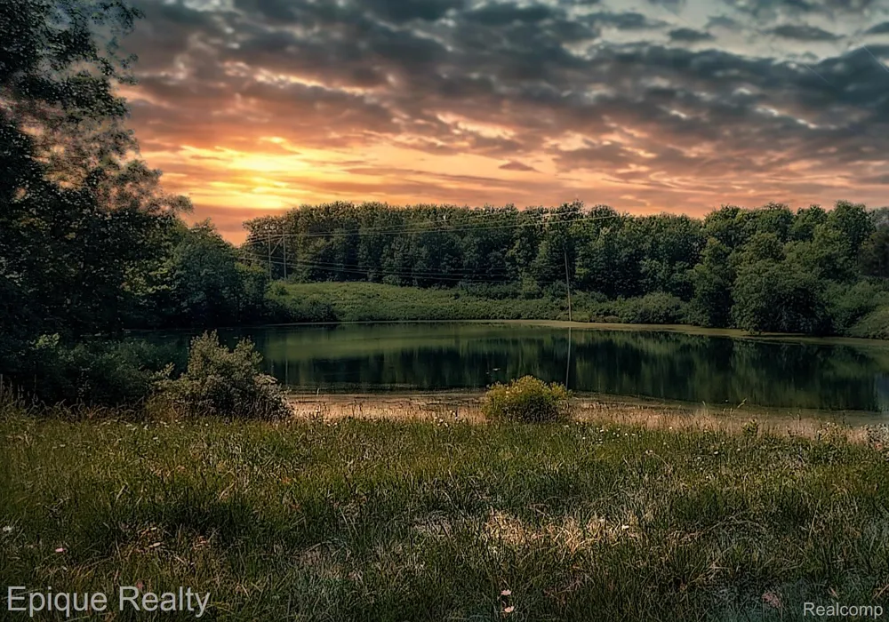 300 W Dewey Road Owosso Charter Township, MI 48867