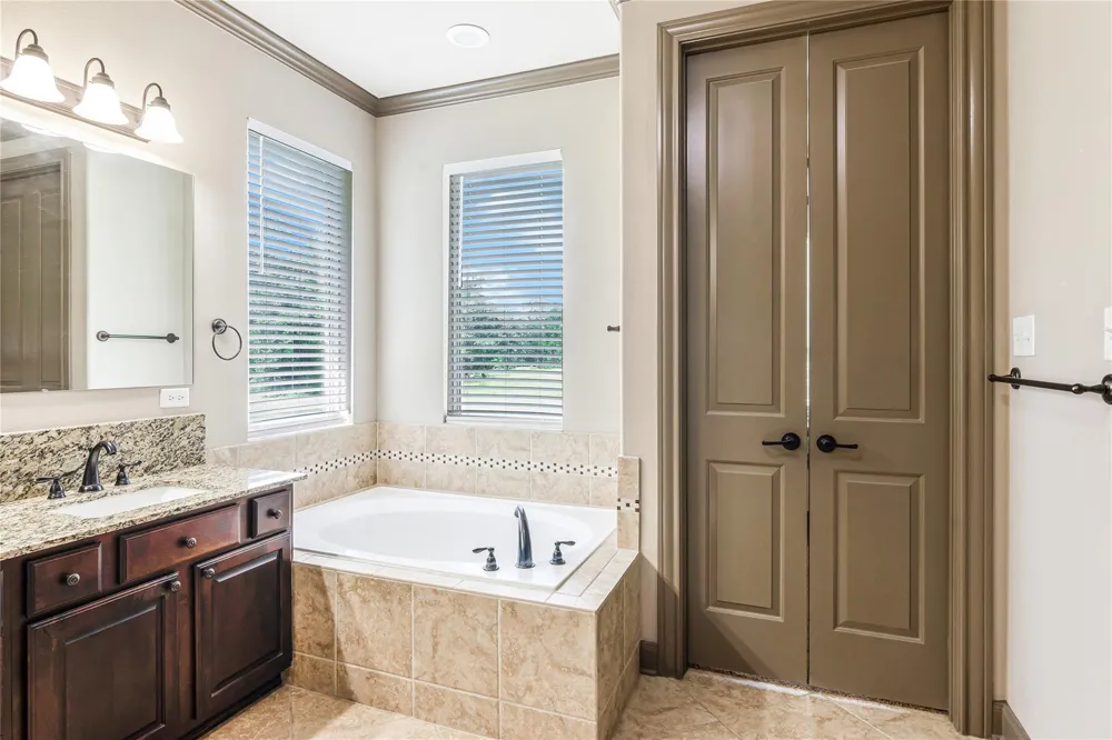 13172 Jackrabbit Lane Bryan, TX 77808