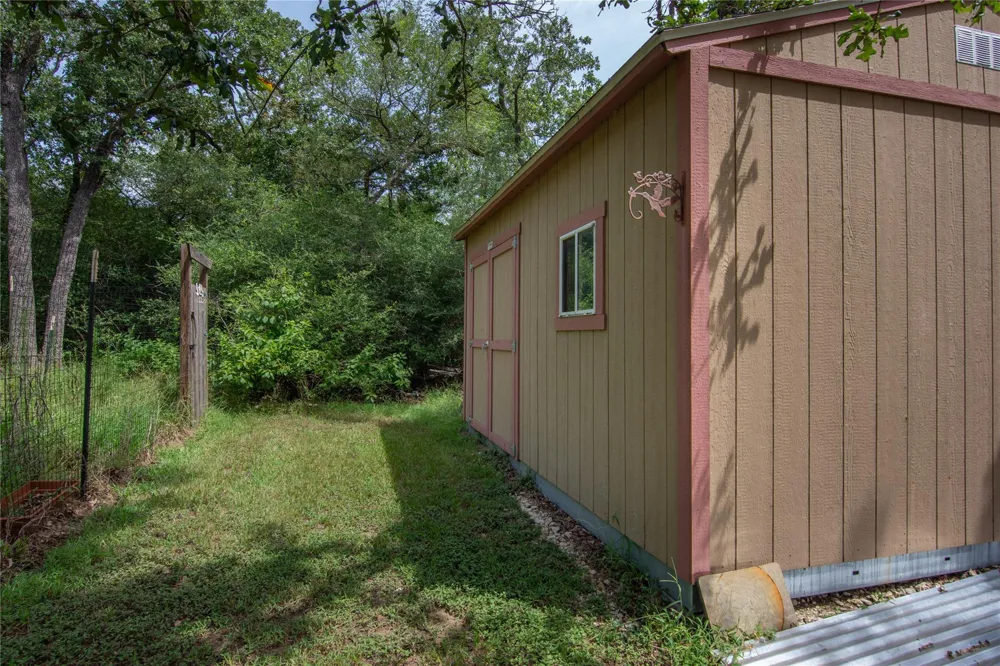 13172 Jackrabbit Lane Bryan, TX 77808