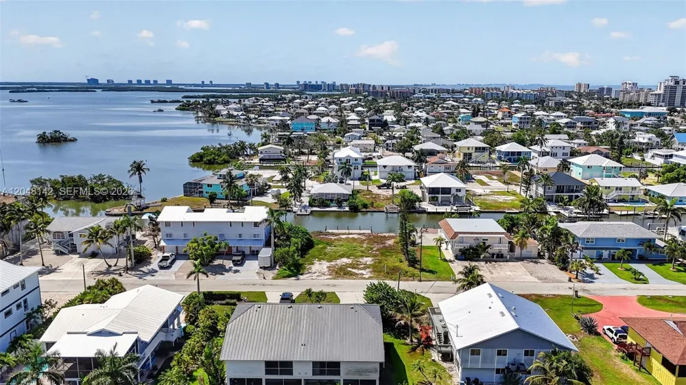 21581 Widgeon Ter Fort Myers, FL 33931