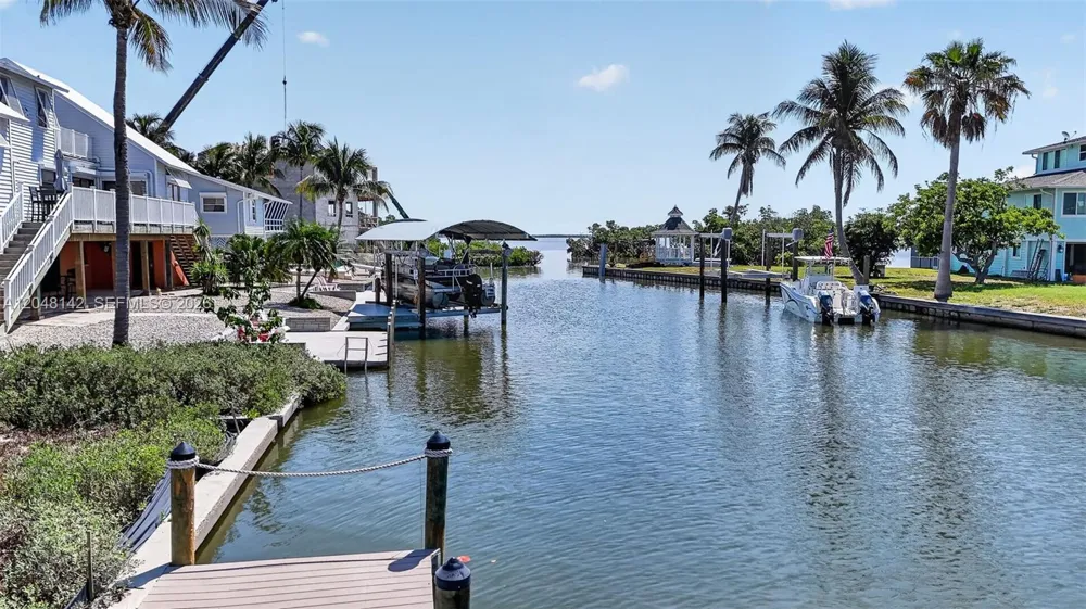 21581 Widgeon Ter Fort Myers, FL 33931