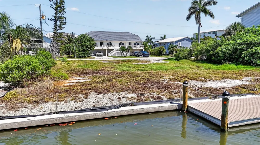 21581 Widgeon Ter Fort Myers, FL 33931