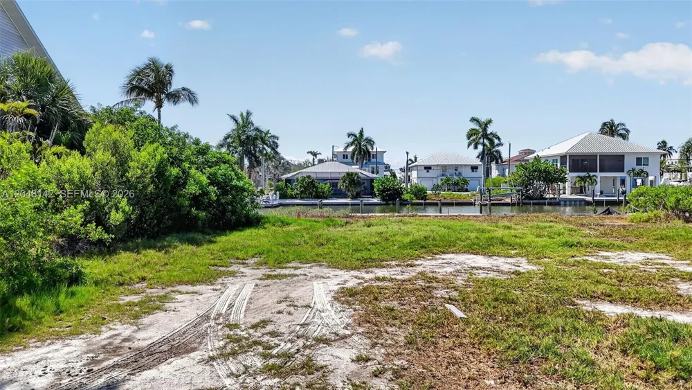 21581 Widgeon Ter Fort Myers, FL 33931