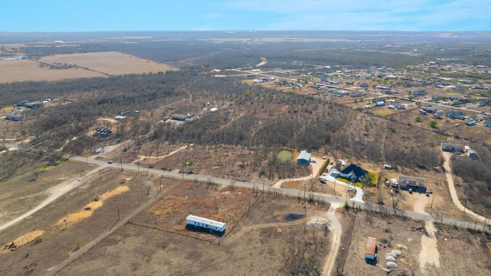 3991 Barth Road Lockhart, TX 78644