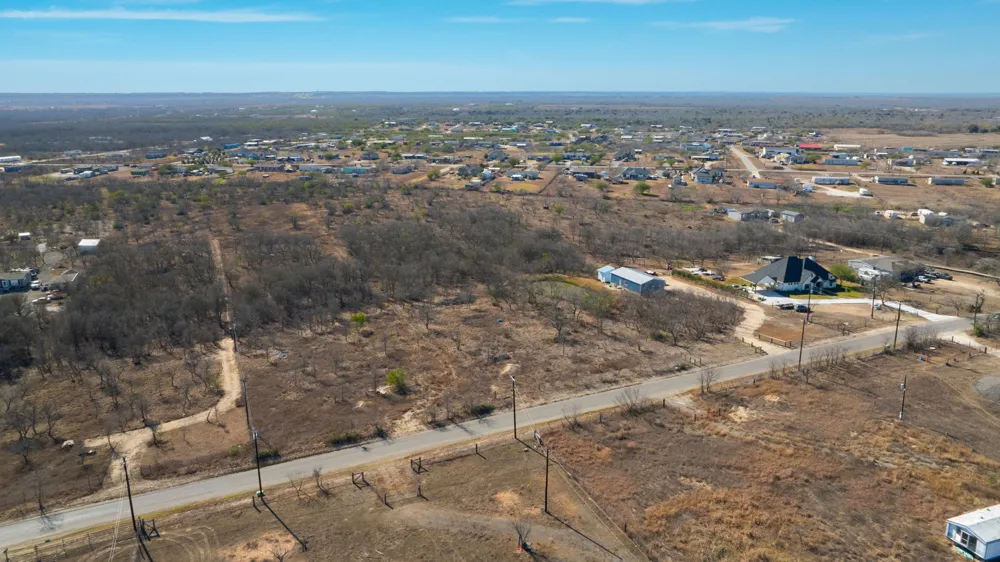 3991 Barth Road Lockhart, TX 78644